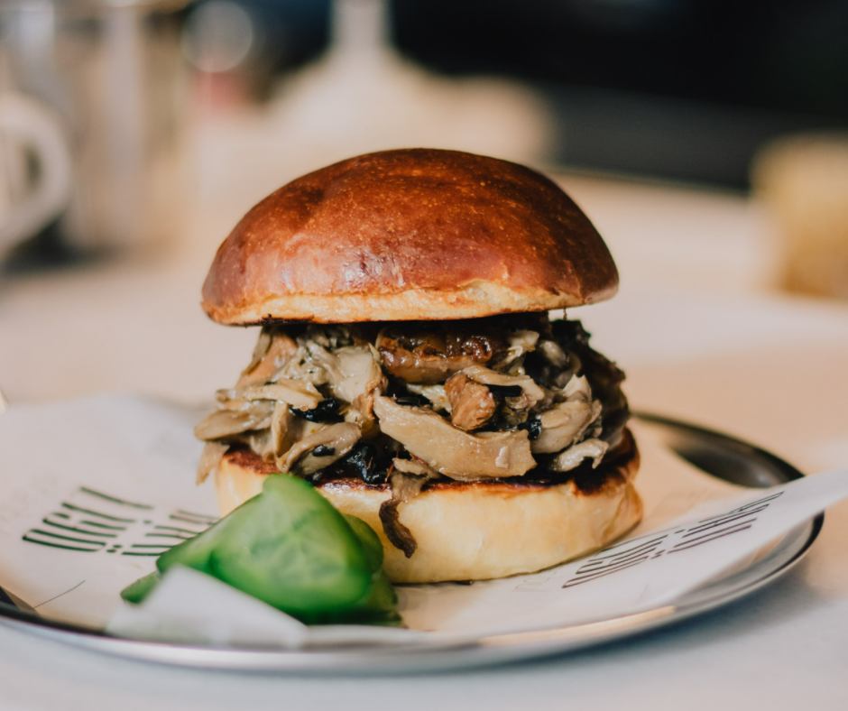 Vegetarijanski proteinski hamburger